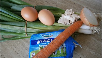 Kvasnicová cibulajda, část použitých surovin