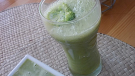 Kostky s brokolicí do naší kuchyně  / s kořením  nebo s bylinkami /