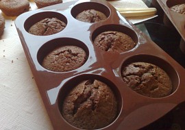 Nejčokoládovější muffinky (upečené muffiny)
