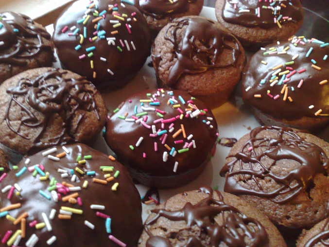 Nejčokoládovější muffinky, muffiny zdobené čokoládou