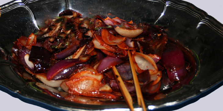 Pečená cibule tandoori (cibule tandoori)