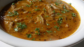 Polévka z hlívy ústřičné à la dršťková