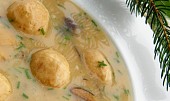 Starodávná polévka z hub