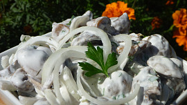 Žampionový salát s majonézou