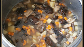 Bramboračka "všehochuťka"