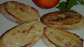Bruschetta s pečeným česnekem
