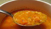Červená čočková s kari (polévka)