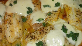 Tilapie, zapečená s mozzarelou  a houbami