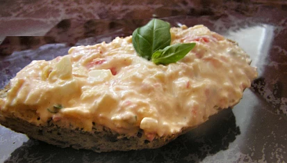 Dobrá vitamínová pomazánka s mangem, je skvělá :)