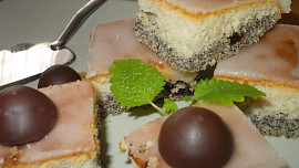 Duo řezy s mákem a  povidlovou náplní