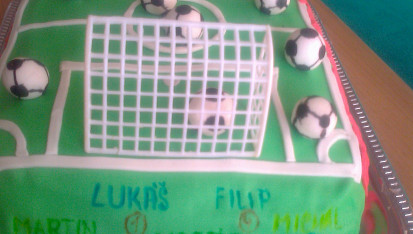 Fotbalové hřiště konec sezony 2012/13
