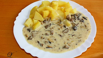 Houby na smetaně s brambory (+ houby na zimu)