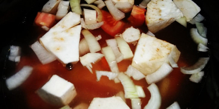Telecí polévka s knedlíčkama podle inspirace chefa Thomase Kellera (dáme vařit...)