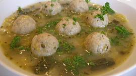 Kapustová s drožďovými knedlíčky