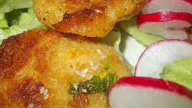 Pikantní rybí bochánky /burgry/ z uzené ryby