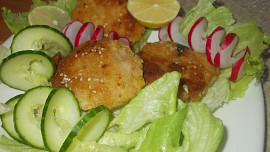 Pikantní rybí bochánky /burgry/ z uzené ryby