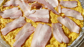 Slaninovo - parmazánový dýňový koláč