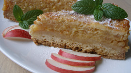 Šťavnatý jablečný koláč