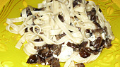 Tagliatelle con funghi (Nudle s houbami)