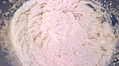 Tvarohový koláč sněhem zdobený (Rákocziho řezy), ušleháme si tvaroh