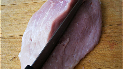 Vepřová roláda pro nenáročné, z"ořechu"kýty(plecka)nařízneme plát