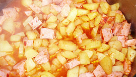 Brambory na paprice podle mě