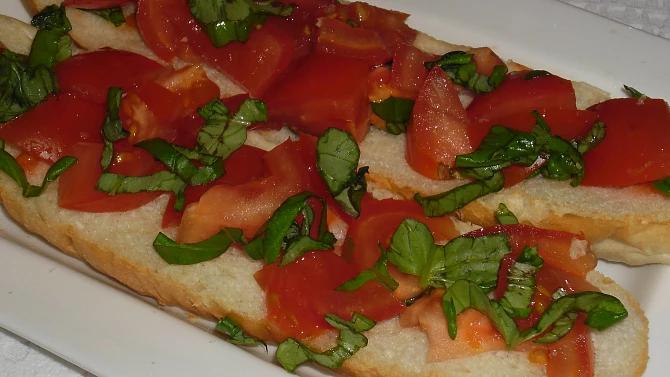 Bruschetta - jednoduchá snídaně