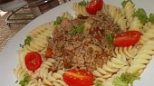 Chilli- pikantní masová směs  s těstovinami a rajčátky
