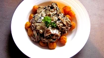 Dýňové gnocchi s houbovou omáčkou