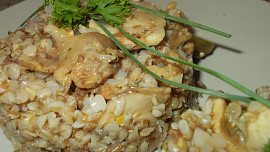 Houbový kuba z pohanky - podle receptu  "Černý Kuba"