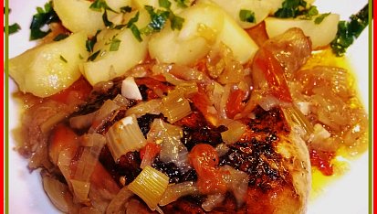 Kuře na rozmarýnu s koktejlovými rajčátky a řapíkatým celerem, Pečené kuře na rozmarýnu s kokteilovými rajčátky a řapíkatým celerem