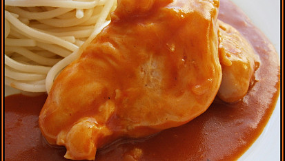 Kuřecí maso v rajské omáčce, detail