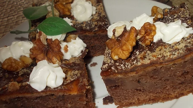 Moučník " -  moje dobrotka" s vanilkovou chalvou a tvarohem
