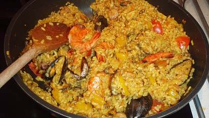 Paella s mořskými plody