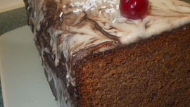 Perníkový, medový, chlebíček s oříšky