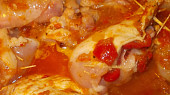 Plněná kuřecí prsa na bulharské  zeleninové směsi  " Ljutenica "
