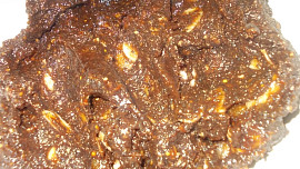 Plněný perník  z celozrnné mouky s povidlovo-makovo-oříškovou náplní