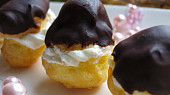 Profiteroles se šlehačkou aneb sladké bobečky mlsné rebečky