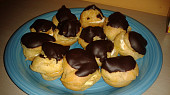Profiteroles se šlehačkou aneb sladké bobečky mlsné rebečky (Jsou tu..)