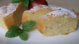 Tvarohovo-jablková bábovka