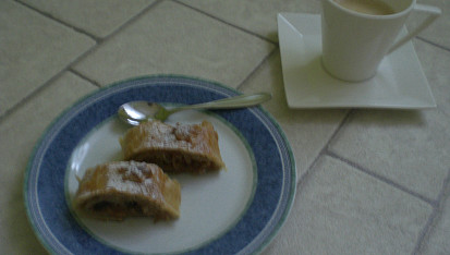 Vánoční jablkový štrúdl