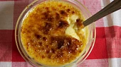 Crème brûlée (pálený krém)