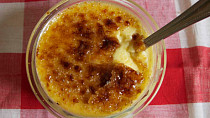 Crème brûlée (pálený krém)