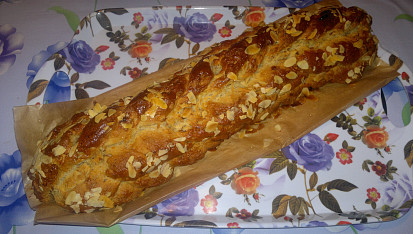 Cukrářská vánočka (mazanec)