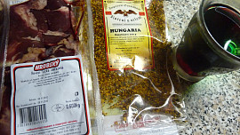 Hovězí líčka Hungaria