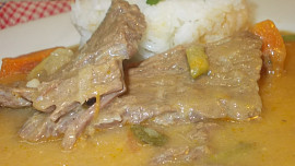 Hovězí plátky na cuketě, patizonu, mrkvi a celeru