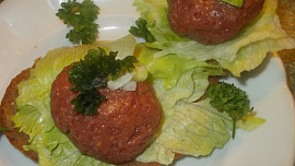 Kanapky s tatarským biftekem - tip na Silvestra