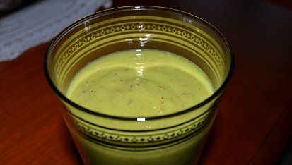 Kiwi smoothie s avokádem