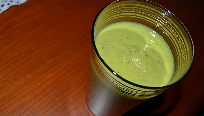 Kiwi smoothie s avokádem