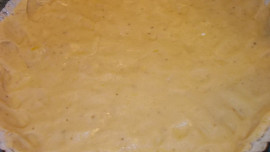 Křehký ořechový moučník